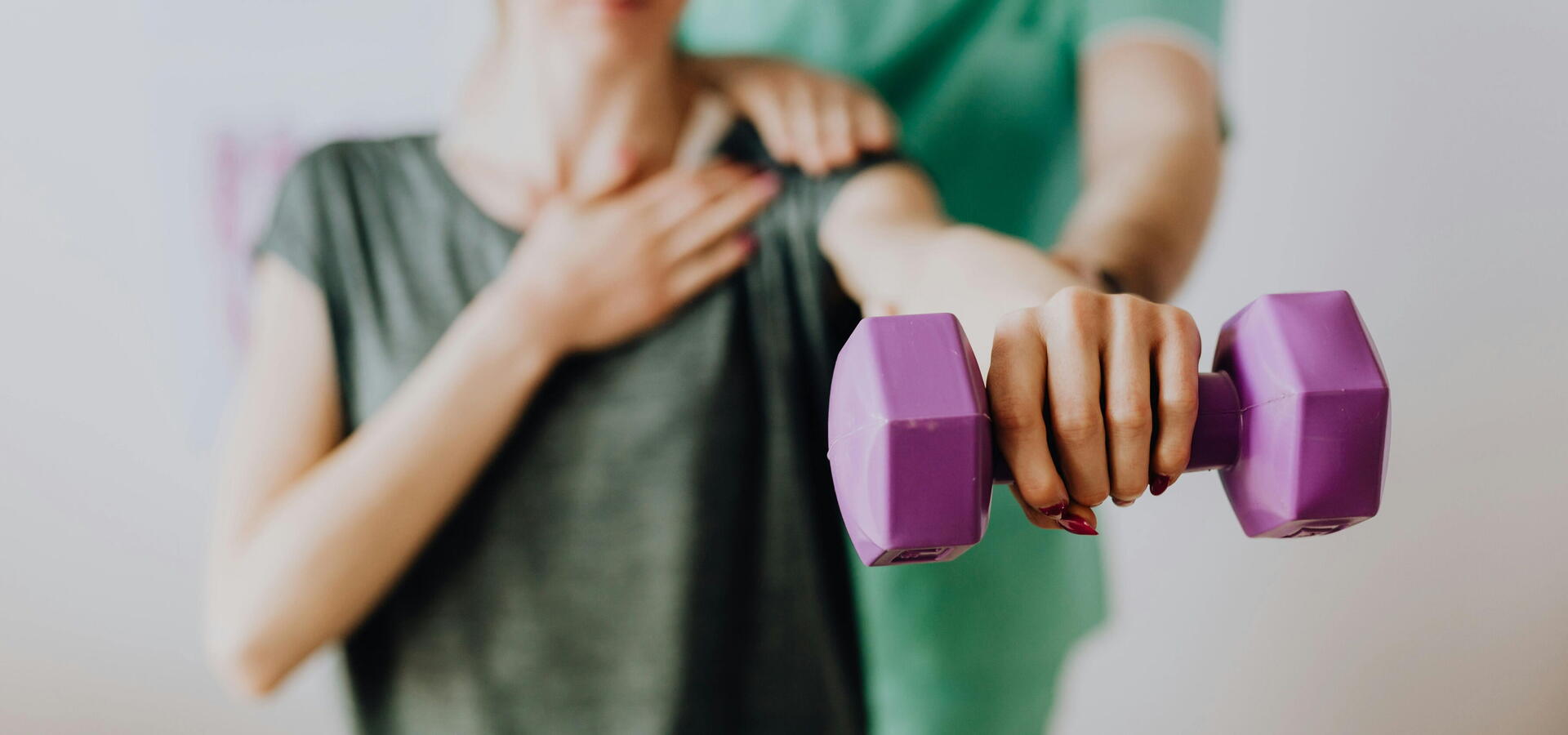 Physiotherapie: Arbeit mit Gewichten